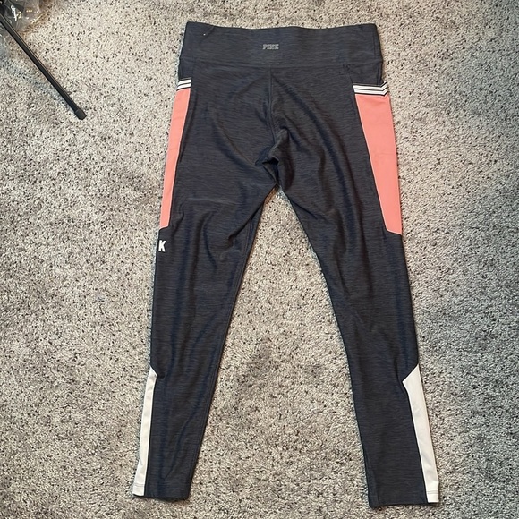 PINK Victoria’s‎ Secret Ultimate Active Gray Legging Size Large - Picture 4 of 7